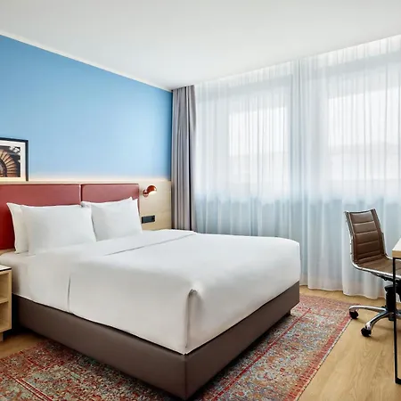 By Marriott 4* מינכן