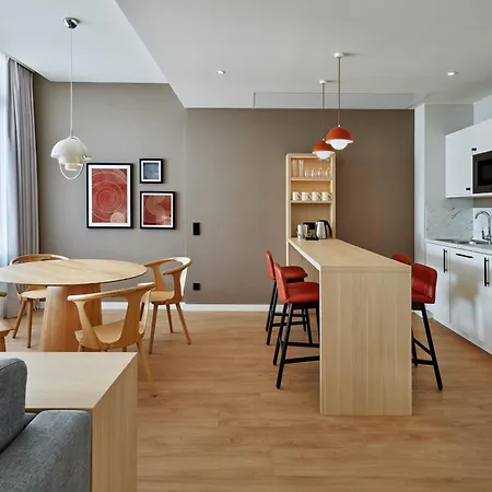 By Marriott Hotel 4*