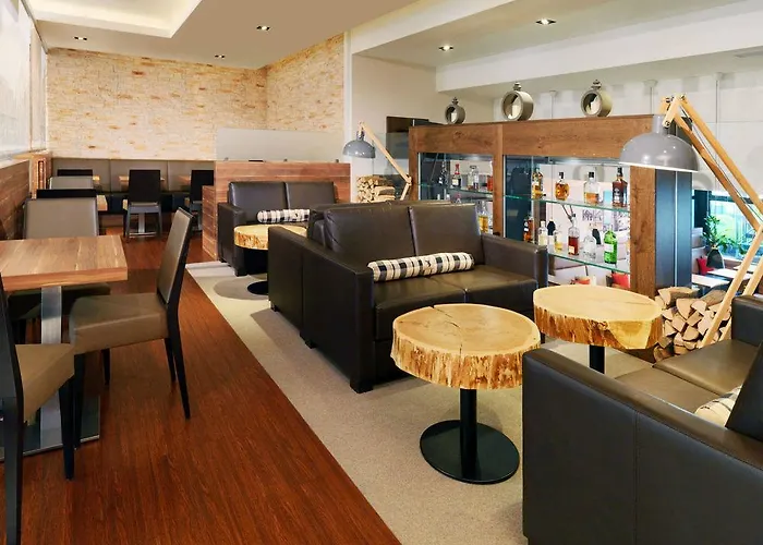 フォーポイント バイ シェラトン セントラル ホテル