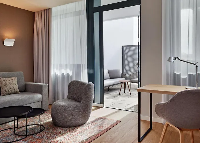 By Marriott 4* München