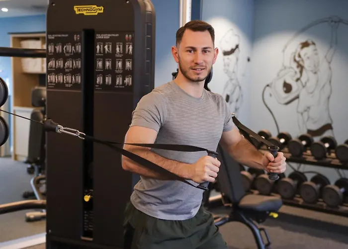 ホテル フォーポイント バイ シェラトン セントラル