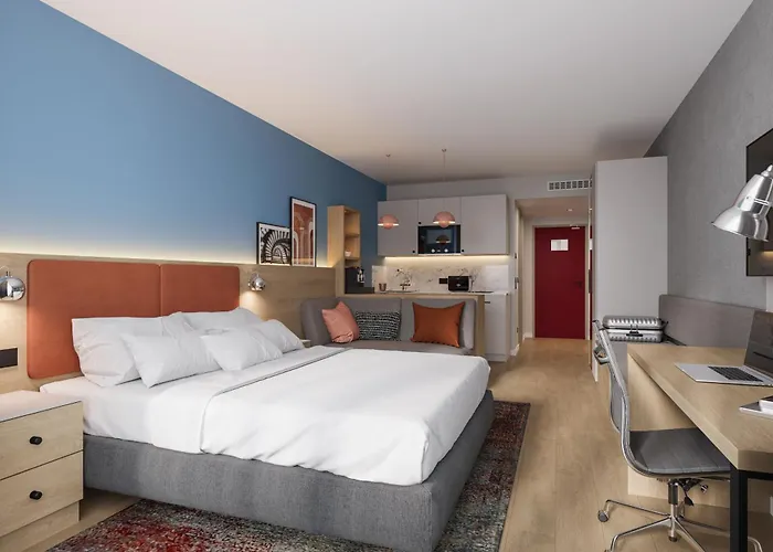 フォーポイント バイ シェラトン セントラル 4* ミュンヘン