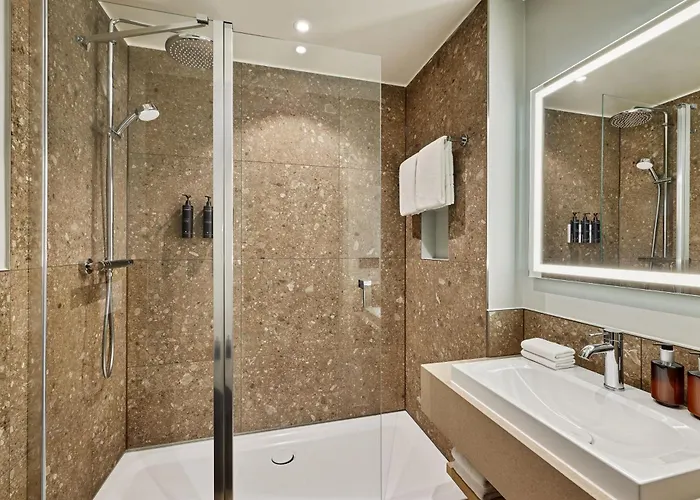 フォーポイント バイ シェラトン セントラル ミュンヘン