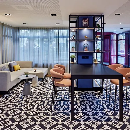מלון By Marriott 4*