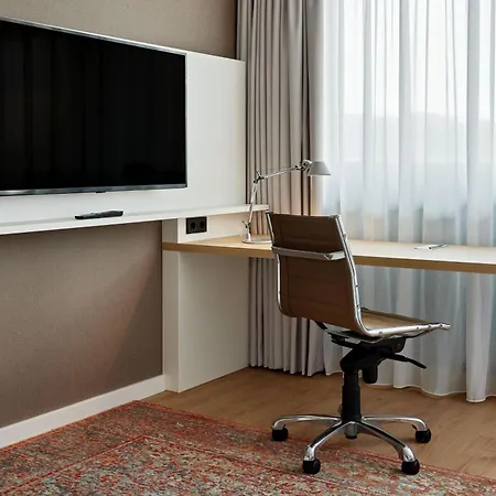 By Marriott 4* מינכן