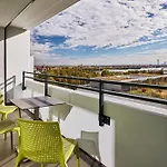 By Marriott 4*